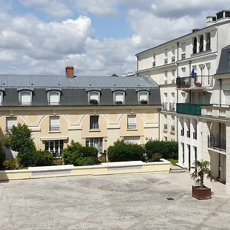 Cosy Apartment Carre Elysee Serris Exterior foto